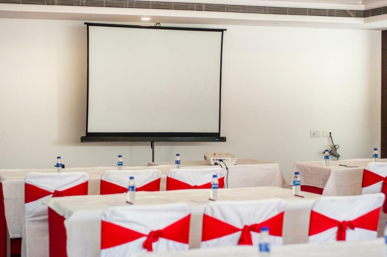 Jalsa Resort Indore Eksteriør bilde