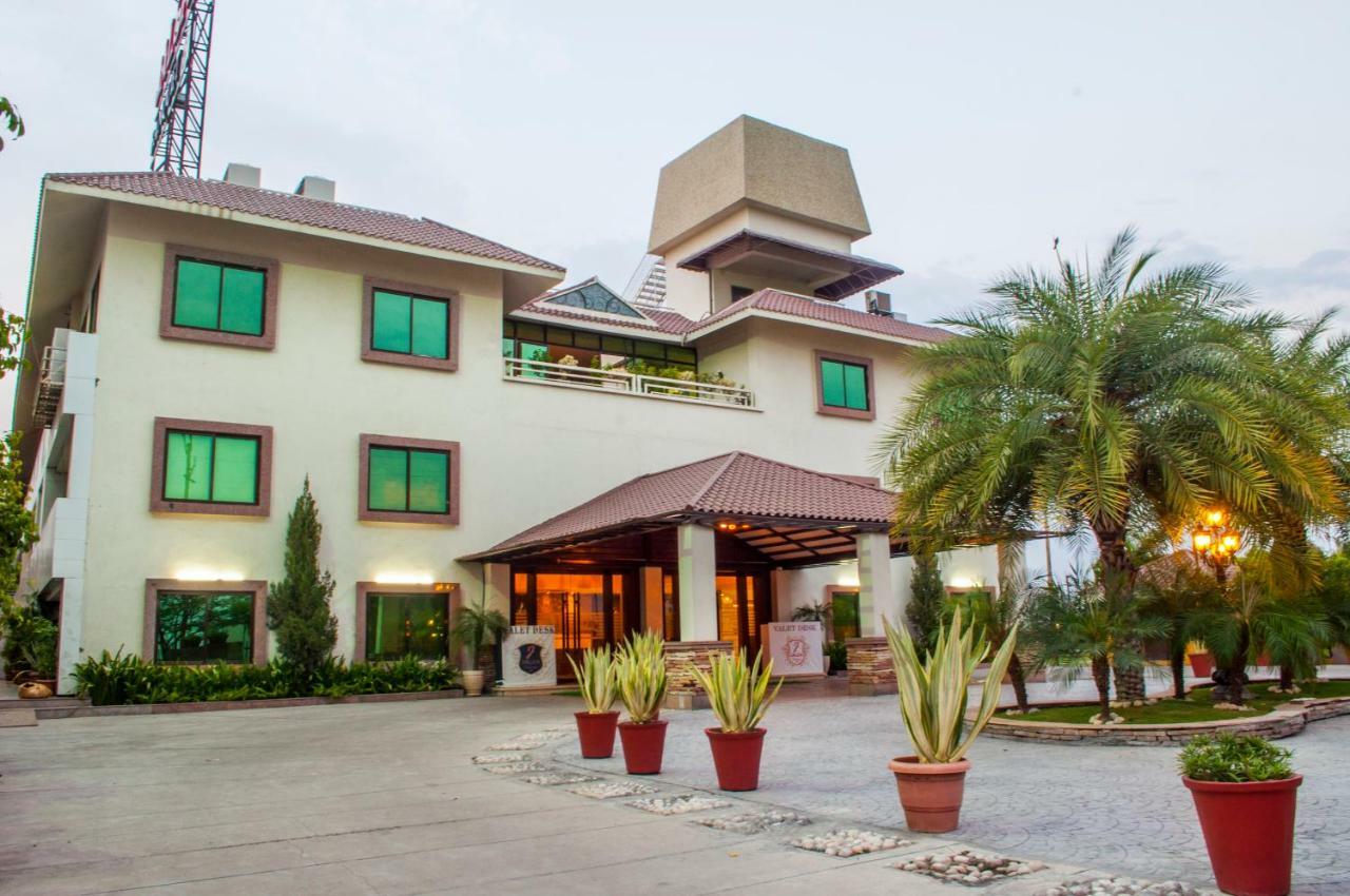 Jalsa Resort Indore Eksteriør bilde