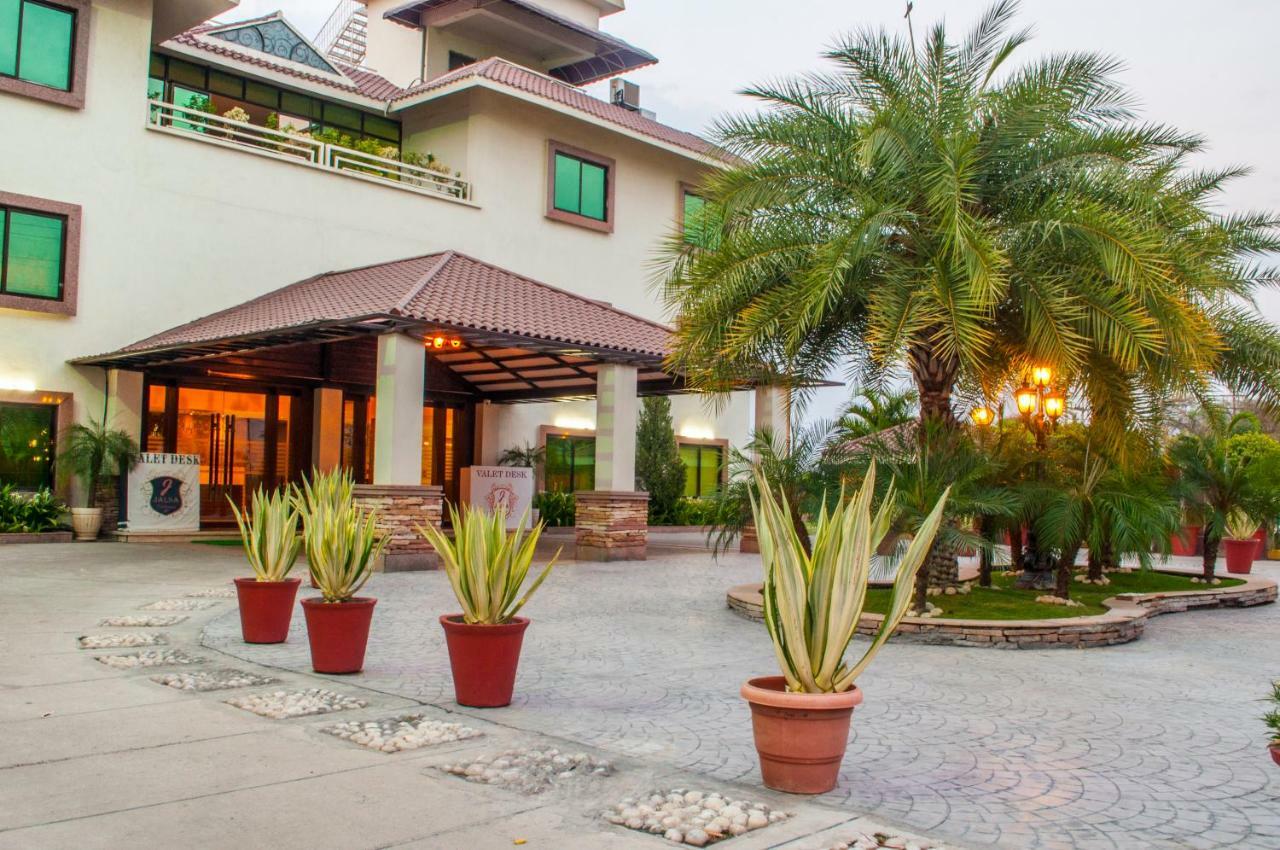Jalsa Resort Indore Eksteriør bilde