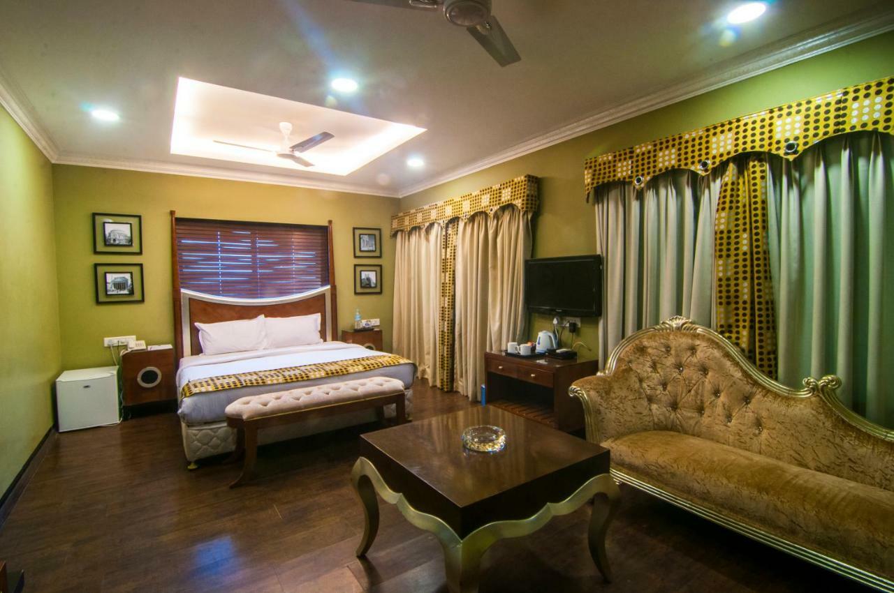 Jalsa Resort Indore Eksteriør bilde