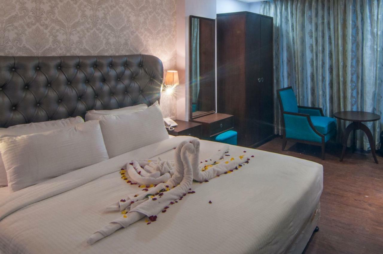 Jalsa Resort Indore Eksteriør bilde
