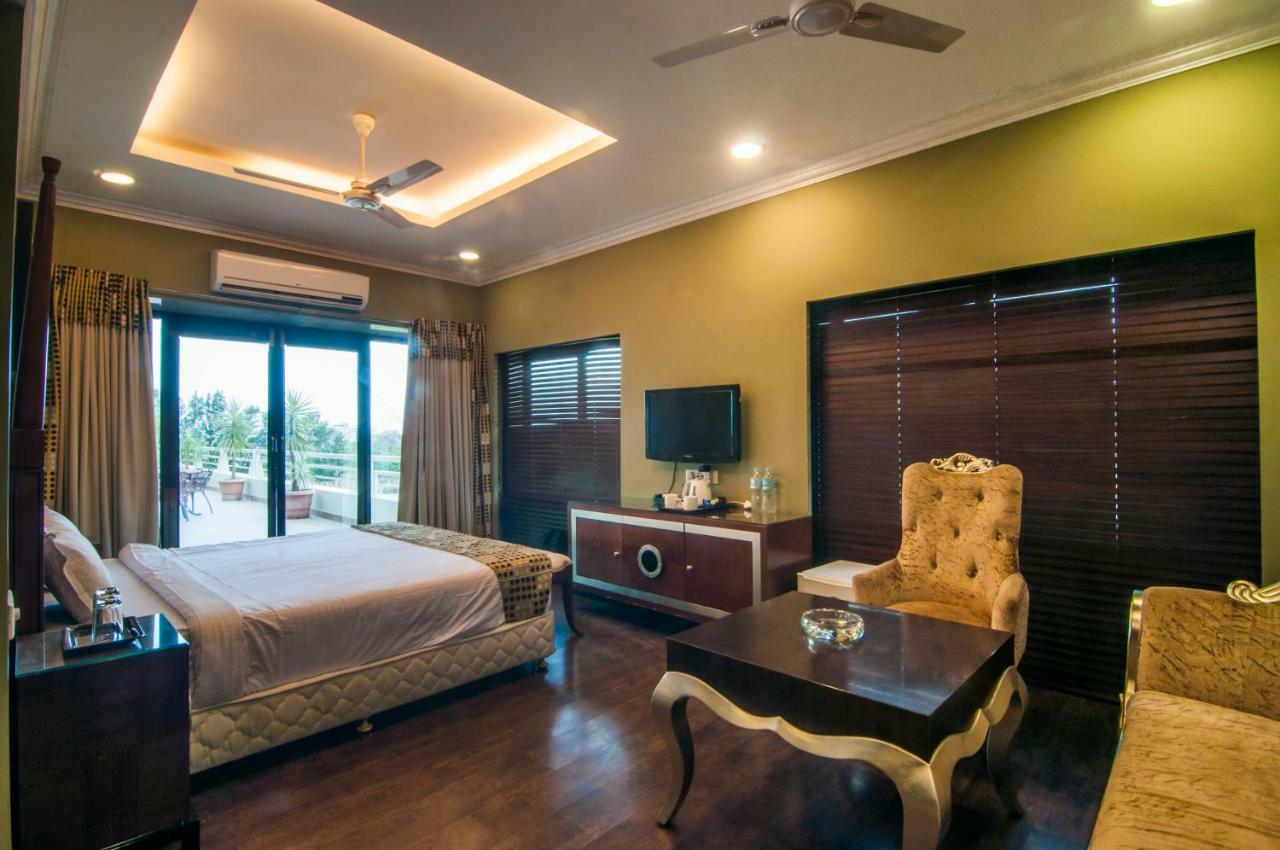 Jalsa Resort Indore Eksteriør bilde