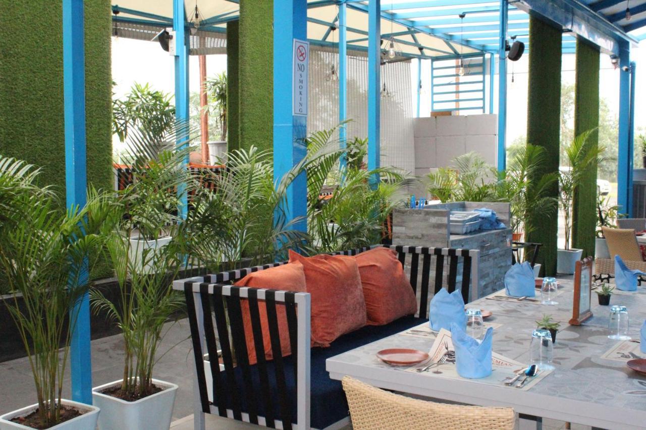 Jalsa Resort Indore Eksteriør bilde
